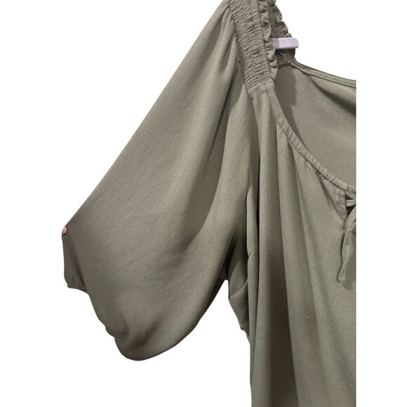 Torrid Olive Green Smocked Off-Shoulder Blouse Size 6 NWT - Picture 3 of 4